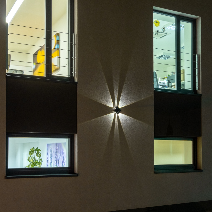 Luminária de parede solar LED com sensor LED/2W/5V IP54 1300 mAh