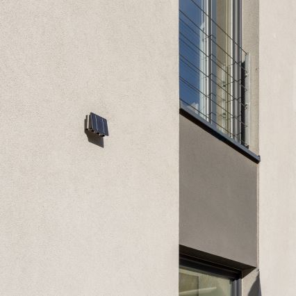 Luminária de parede solar LED com sensor LED/2W/5V IP54 1300 mAh