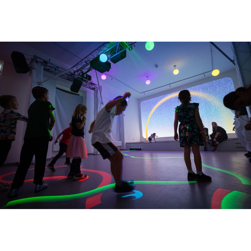 Immax NEO 07794CDO - Pack de 3 lâmpadas LED RGB+CCT reguláveis E27/14W/230V 2700K-6500K Tuya Wi-Fi + comando remoto