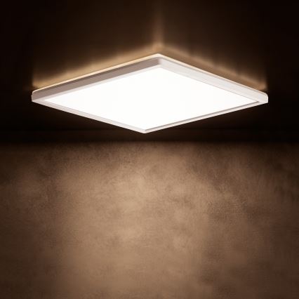 Plafon LED AZPO LED/17,5W/230V 3000/4000/6000K 30x30 cm IP54 branco
