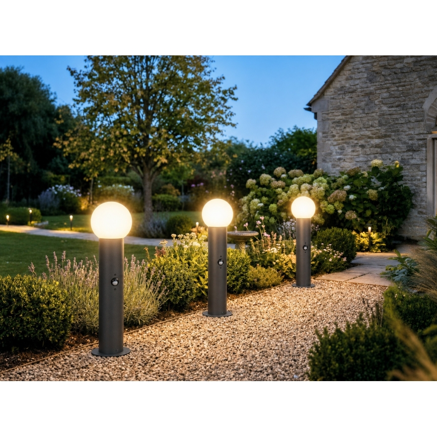Luminária exterior com sensor de movimento e de crepúsculo STONO 1xE27/15W/230V 80 cm IP65 antracite