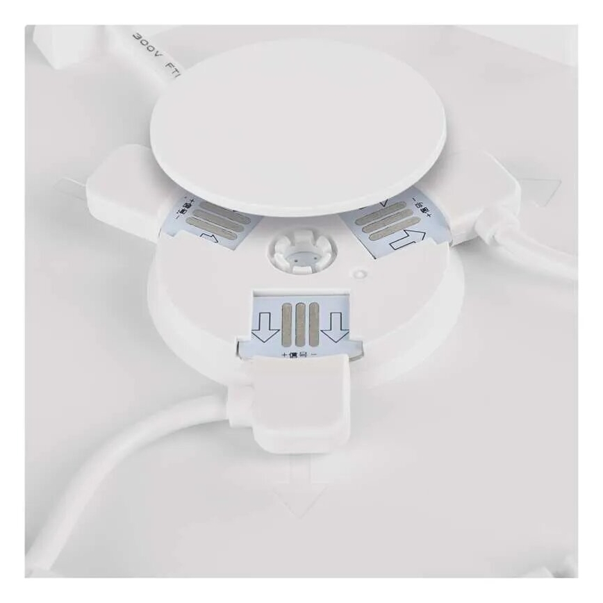 Conjunto de 3 painéis LED RGBIC+CCT dimerizáveis - extensão LED/1,8W/230V Wi-Fi Tuya