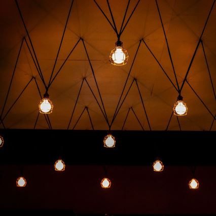 Lâmpada LED FILAMENT G95 E27/6W/230V 3000K