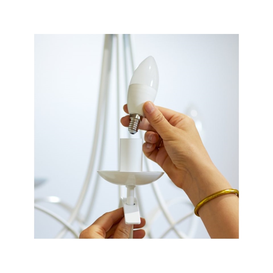 Lâmpada LED regulável C37 E14/4,9W/230V 2700-6500K CRI 90 Wi-Fi - WiZ