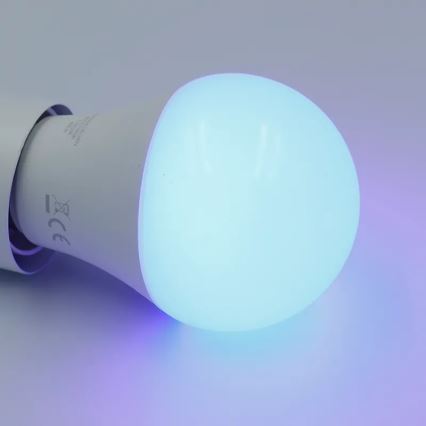 Lâmpada LED RGBW com regulação A60 E27/9W/230V 2700-6500K Wi-Fi Tuya