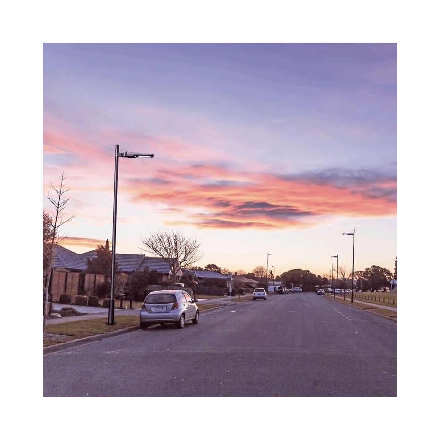 Luminária de Rua Solar LED com Sensor LED/40W/9,6V IP65 6000K 12000 mAh + controlo remoto