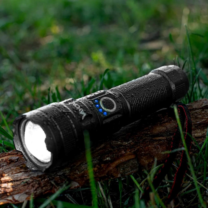 Lanterna recarregável LED dimmerizável com função powerbank LED/10W/5V IPX4 600 lm 2000 mAh