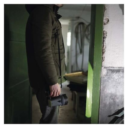 Lanterna recarregável LED LED/3,7V 300 lm 2400mAh