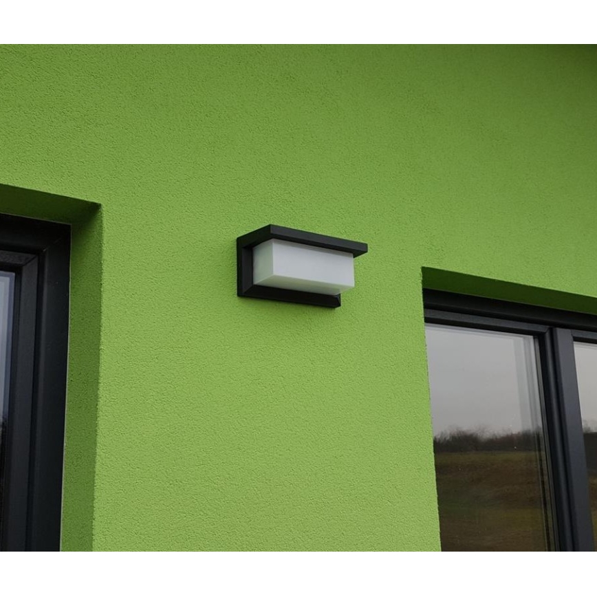 Luminária de parede LED exterior com sensor LED/12W/230V IP54 preta