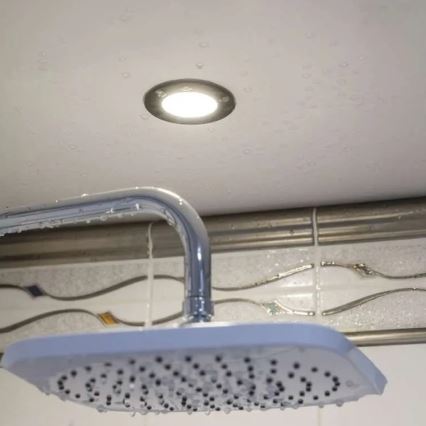 Luminária de teto embutida para banheiro LED LORI LED/4,5W/230V IP65 2700/4000K diâmetro 8,5 cm preta