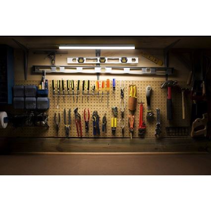 Ledvance - Luminária LED para montagem sob prateleira com sensor BATTEN LED/14W/230V 120 cm