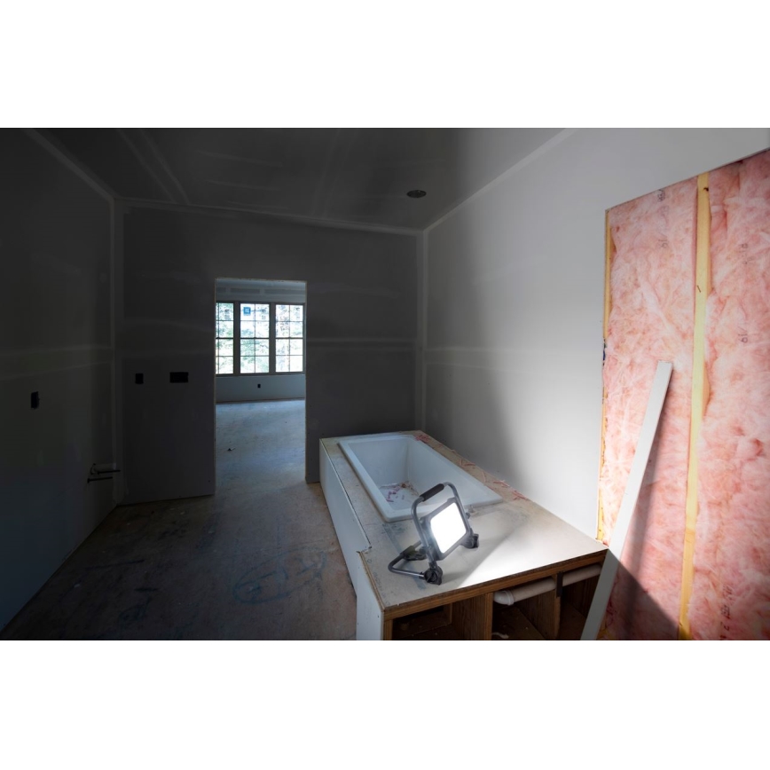 Ledvance - Projetor recarregável LED para exterior com dimmer WORKLIGHT BATTERY LED/30W/5V 2200 mAh IP54