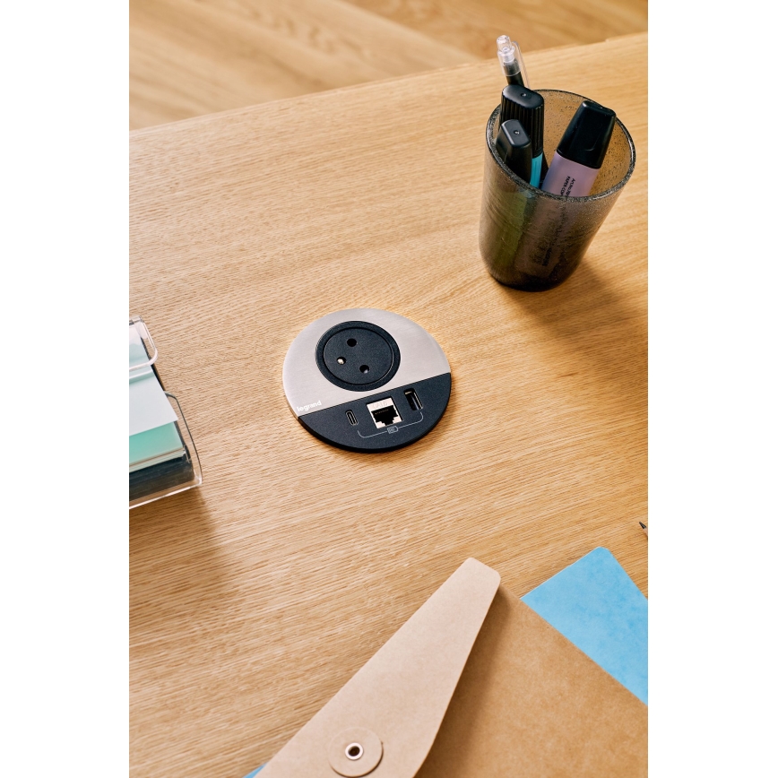 Legrand 654708 - Coluna de tomadas para tampo de mesa 1x230V + USB-A + USB-C + RJ45