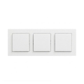 Legrand - Interruptor unipolar triplo č. 1 com moldura NILOE STEP branco