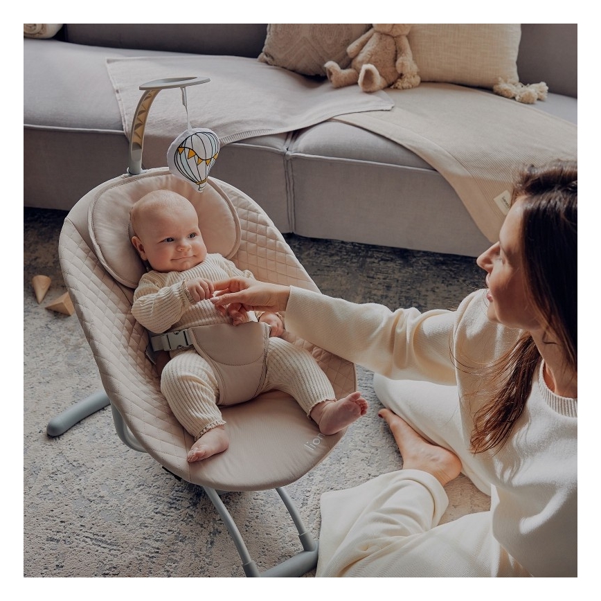 Lionelo - Baloiço infantil musical RIO 4xC Bege Latte + controlo remoto