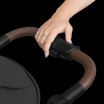 Lionelo - Carrinho de passeio EMMA ONE preto