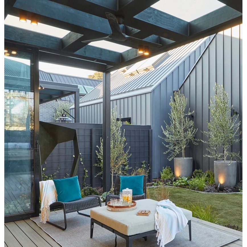 Lucci Air 21321649 - Ventoinha de teto ABYSS diâmetro 142 cm IP66 preto + comando