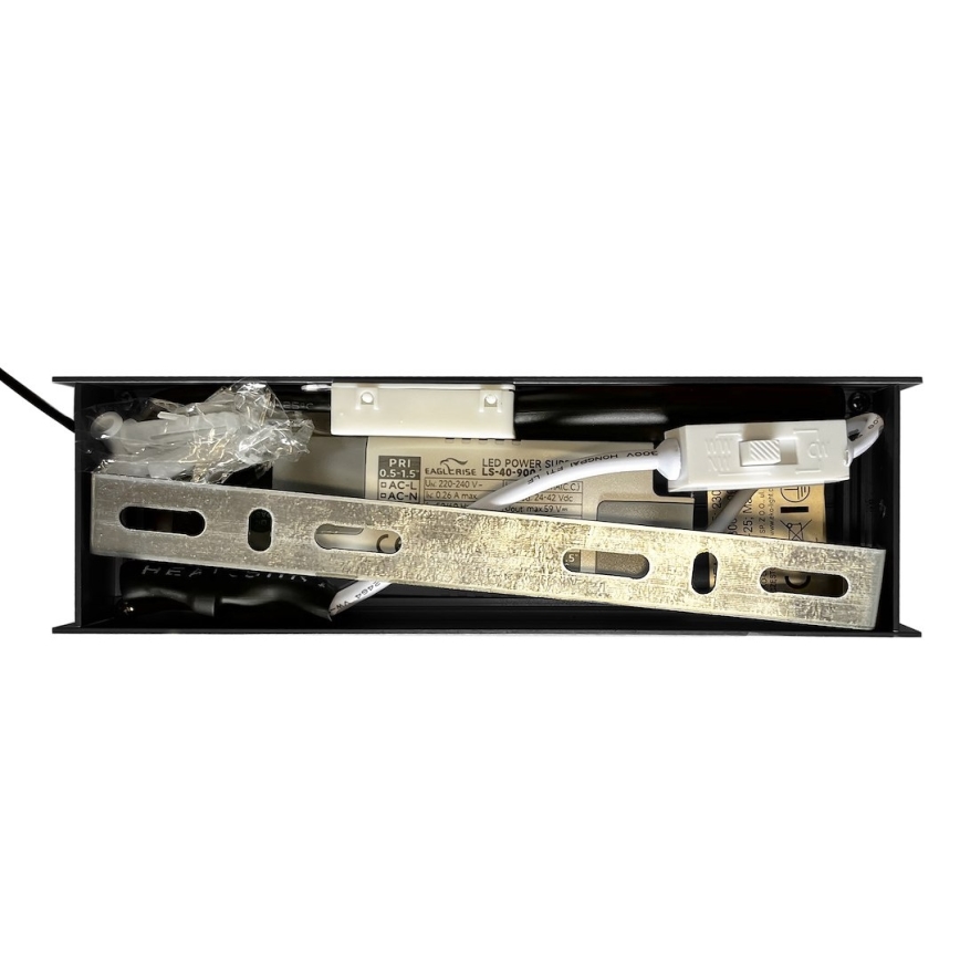 Lustre LED suspenso por cabo LINEA LED/36W/230V 3000/4000/5700K CRI 90 preto