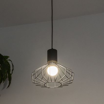 Lustre suspenso por cabo SOLANO 1xE27/15W/230V preto/dourado