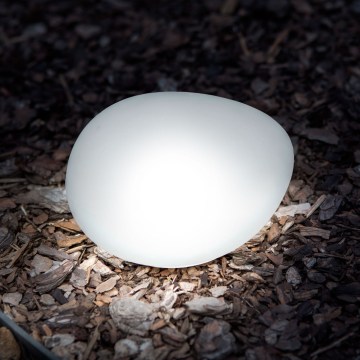 Luz solar LED 1,2 V 300 mAh IP44 — formato seixo