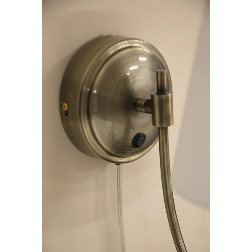 Markslöjd 108908 - Aplique de parede AMAR 1xE14/40W/230V branco/latão