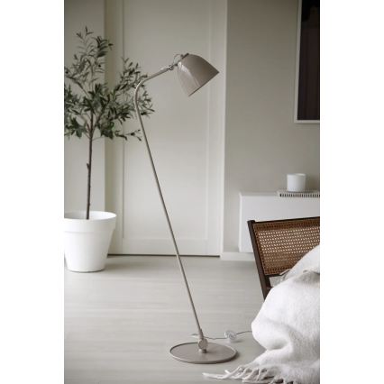 Markslöjd 108966 - Candeeiro de pé TILT 1xE27/60W/230V cinzento