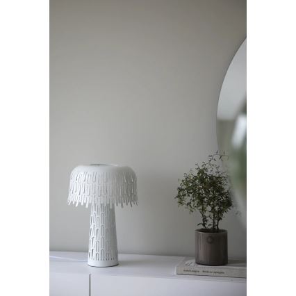 Markslöjd 109006 - Candeeiro de mesa VERBERA 1xE14/40W/230V branco