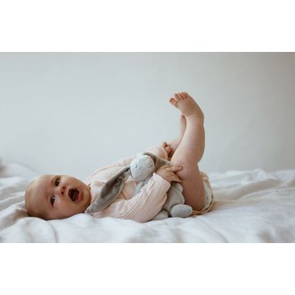 Moonie - Companheiro de aconchego com uma melodia e uma iluminação prateada de coelhinho