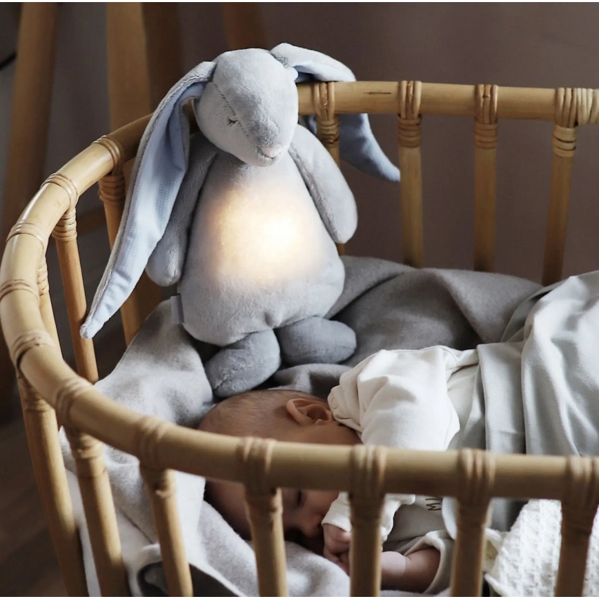 Moonie - Companheiro de aconchego com uma melodia e uma iluminação prateada de coelhinho