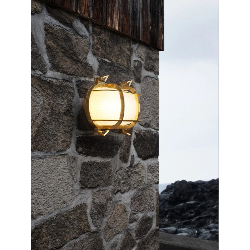 Nordlux - Candeeiro de parede exterior HELFORD 1xE27/12,5W/230V IP64 latão