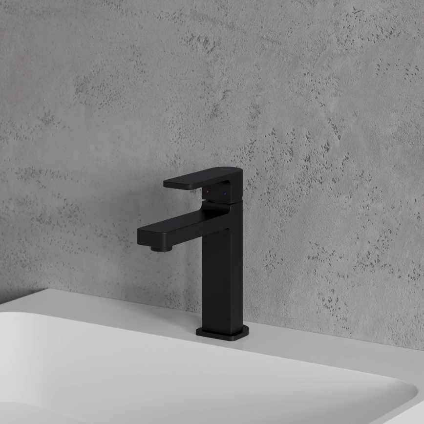 OMNIRES BA7810BL - Torneira para lavatório BARETTI 17 cm preto mate