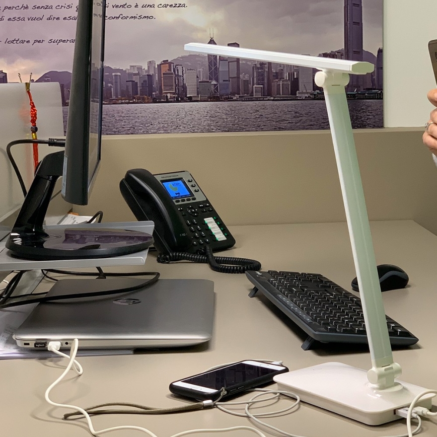 ONLI - Candeeiro de mesa táctil LED com regulação e porta USB DESKI LED/7W/230V 4000K branco