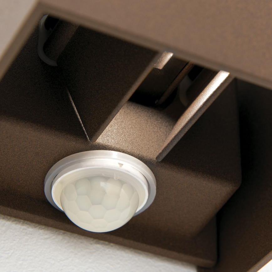 Aplique de parede exterior com sensor de movimento e de crepúsculo CUBE-S LED/13W/230V IP54 castanho