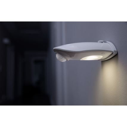 Osram - Aplique de parede LED exterior com sensor DOORLED LED/0,5W/3xAA IP54 branco