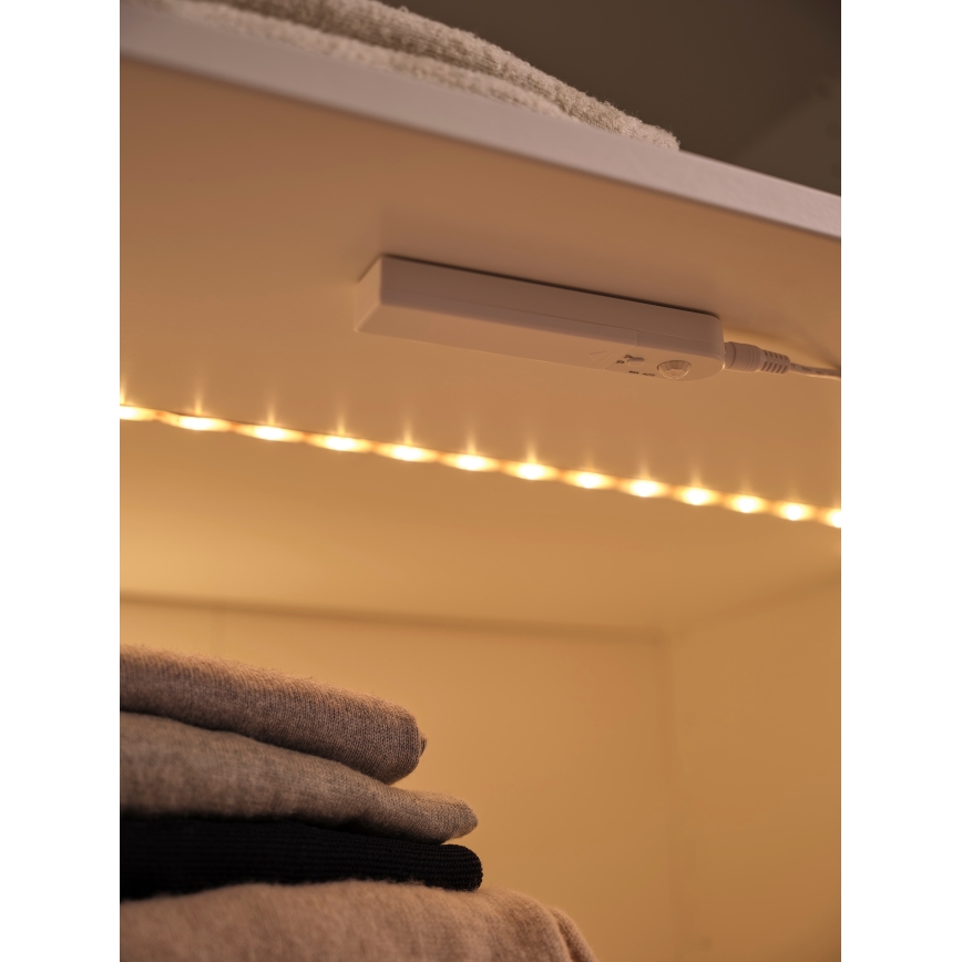 Osram - Fita LED com sensor de movimento FLEX 1m LED/2W/4xAA