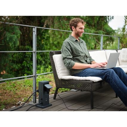 Osram - Poste para exterior com 2 tomadas SCHUKO e repetidor Wi-Fi IP44