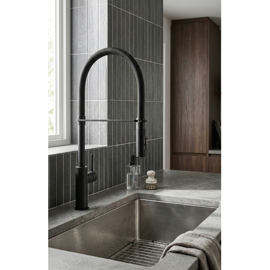 Paffoni - Misturadora de cozinha com chuveiro extraível LIGHT 52,5 cm preta