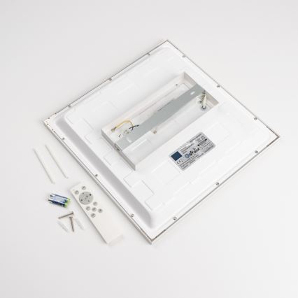 Painel LED de sobrepor RGBW regulável LED/22W/230V 2700-6500K 29,5x59,5 cm branco + comando remoto