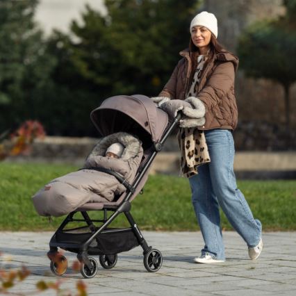 PETITE&MARS - Carrinho desportivo ZIP Creamy Cocoa