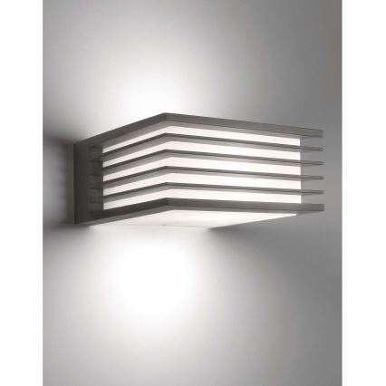 Philips - Luz de exterior 1xE27/15W/230V IP44