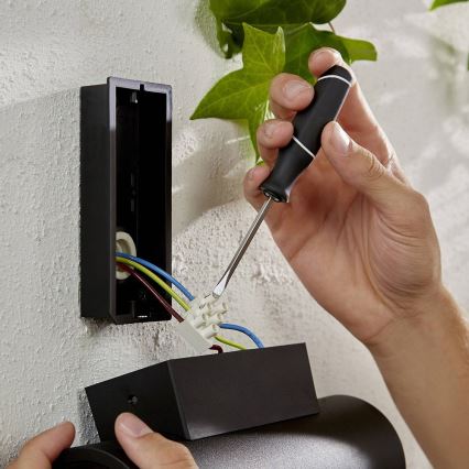 Philips - LED RGBW Iluminação de parede exterior com regulação Hue APPEAR 2xLED/8W/230V IP44