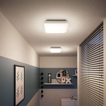 Philips - Candeeiro de tecto LED/17W/230V 4000K