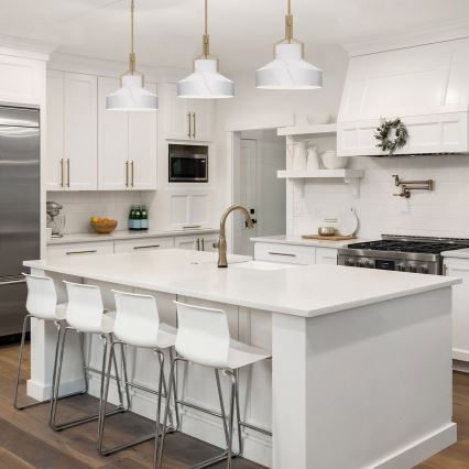 Quoizel - Lustre em haste BRECKEN 2xE27/60W/230V dourado/decoração em mármore