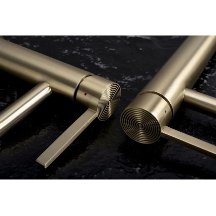 REA-B6444 - Torneira para lavatório FOSTER 18,2 cm dourada