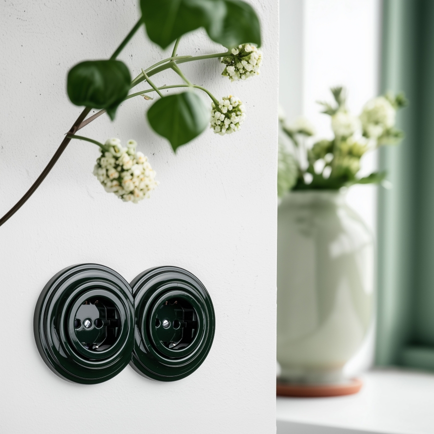 Reblig - Tomada dupla retro doméstica com moldura SCHUKO 230V verde