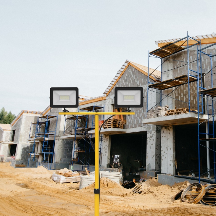 Projetor LED com tripé 2xLED/50W/230V 4000K IP44