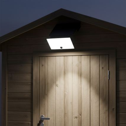 Refletor LED com sensor e painel solar FUJI LED/8W/3,7V 2000 mAh IP44