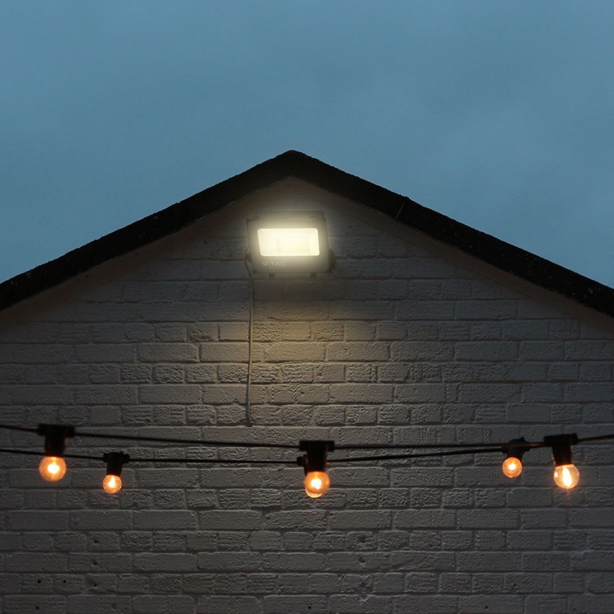 Projetor LED RGBW Regulável LED/30W/230V IP65 cinza + controlo remoto
