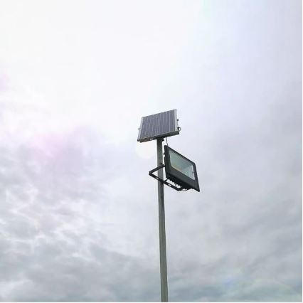 Projetor solar LED regulável LED/12W/3,2V 6000K IP65 5000 mAh + controlo remoto