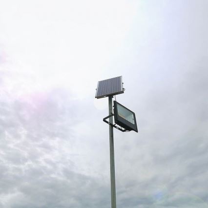 Refletor solar LED para exterior LED/40W/10V IP65 6000K 20000 mAh + controlo remoto